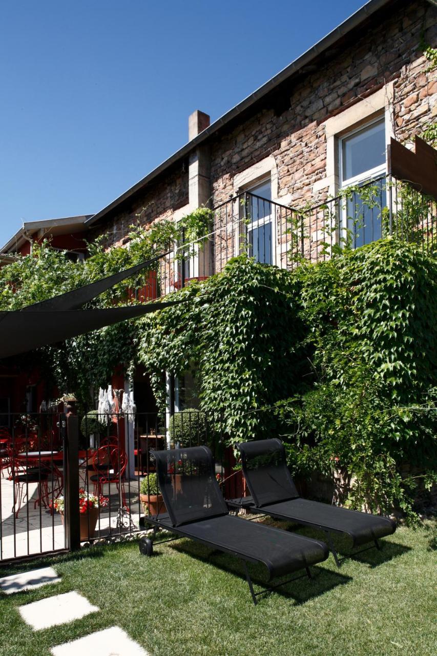 Auberge Du Paradis Saint-Amour-Bellevue Exteriör bild